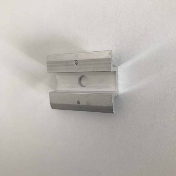 Clema de mijloc cu stift impamantare pentru fixare panou solar, Silver